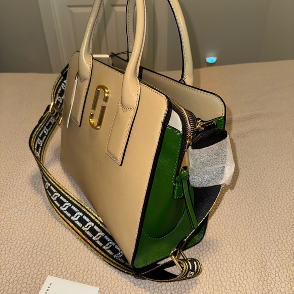 Marc Jacobs Beige Satchel with Gold Accents - Picture 3 of 13